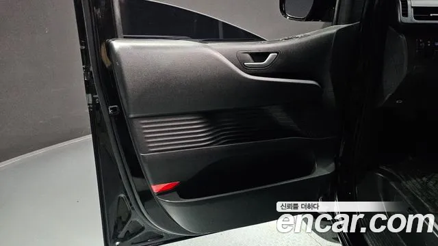 Hyundai Staria — Фото автомобиля 14