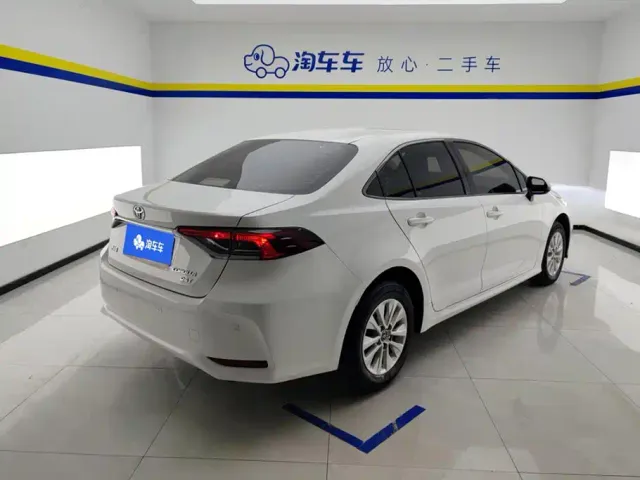 Toyota Corolla — Фото автомобиля 3