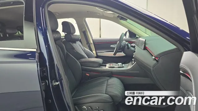 Genesis GV70 — Фото автомобиля 26