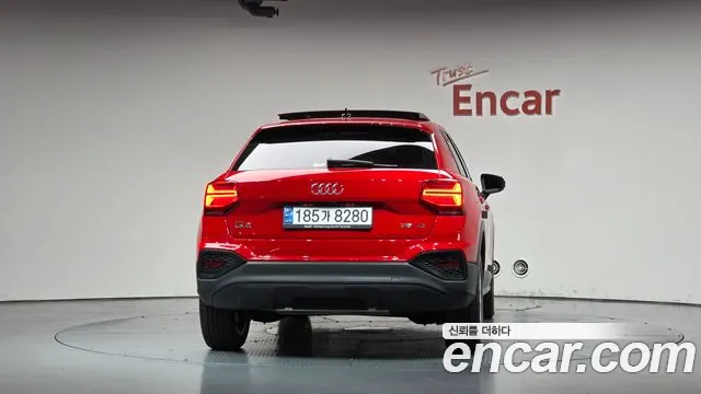 Audi Q2 — Фото автомобиля 4