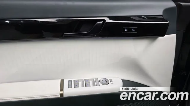 Hyundai Grandeur GN7 — Фото автомобиля 18