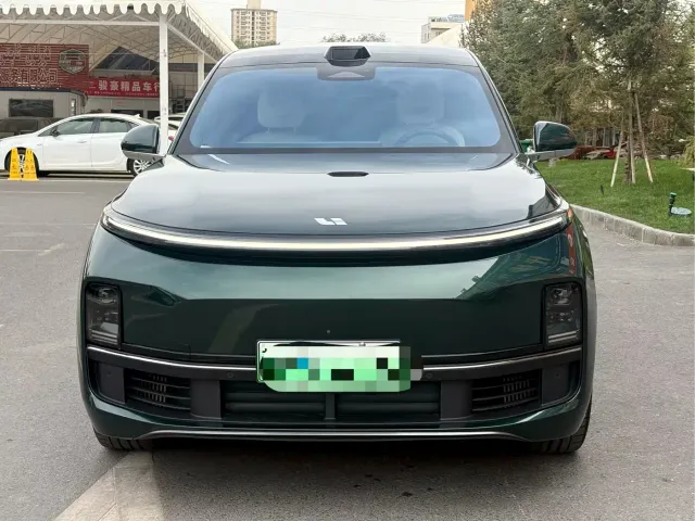 Li Auto L9 — Фото автомобиля 2