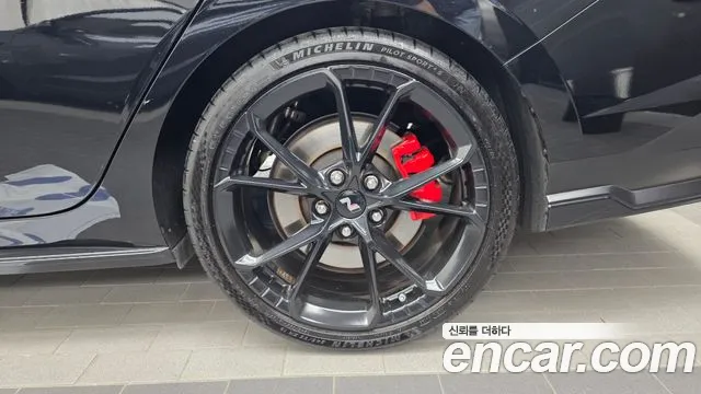 Hyundai AVANTE — Фото автомобиля 17