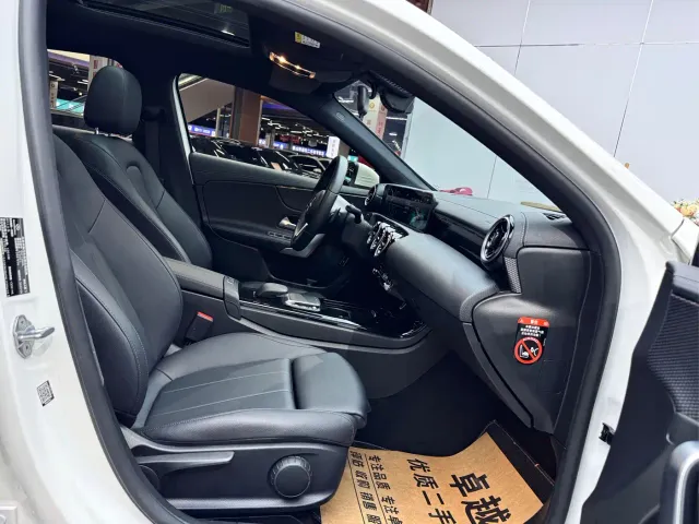 Mercedes-Benz A-Class — Фото автомобиля 16