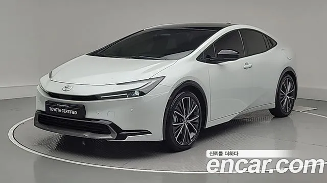 Фотография автомобиля — Toyota Prius