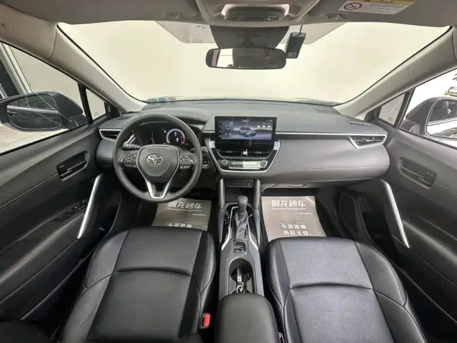 Toyota Frontlander — Фото автомобиля 6