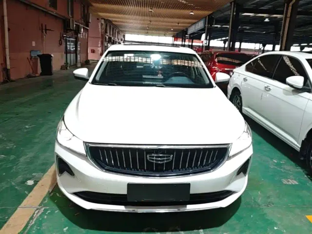 Geely Emgrand — Фото автомобиля 2