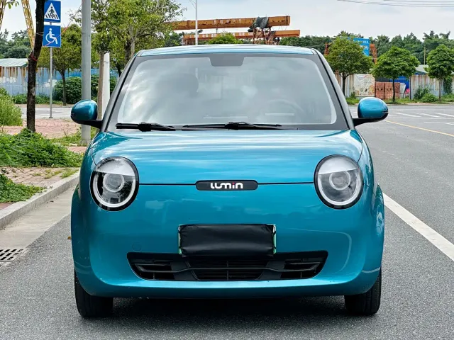Changan Lumin — Фото автомобиля 4