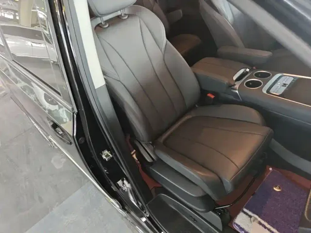Maxus G10 — Фото автомобиля 24