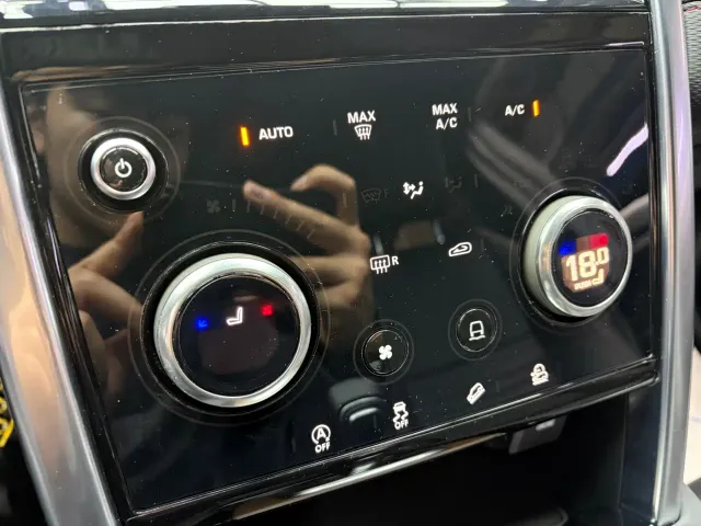 Land Rover Discovery Sport — Фото автомобиля 12