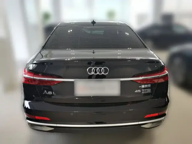 Audi A6L — Фото автомобиля 7