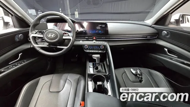 Hyundai AVANTE Новый Avante (CN7) — Фото автомобиля 7