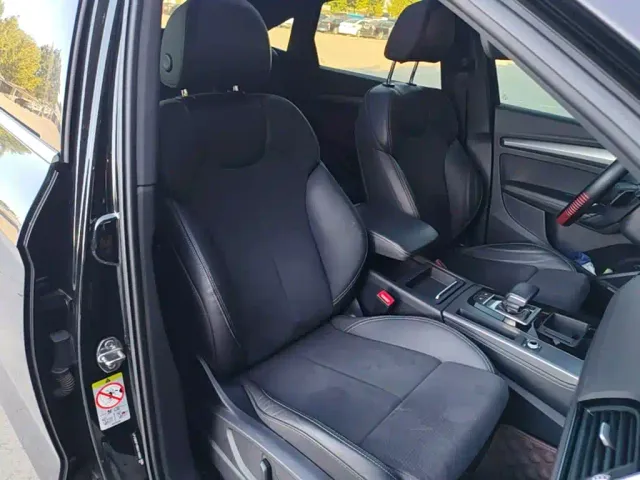 Audi Q5L Sportback — Фото автомобиля 24