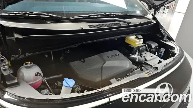 Hyundai Staria Staria Карго 5 мест — Фото автомобиля 6