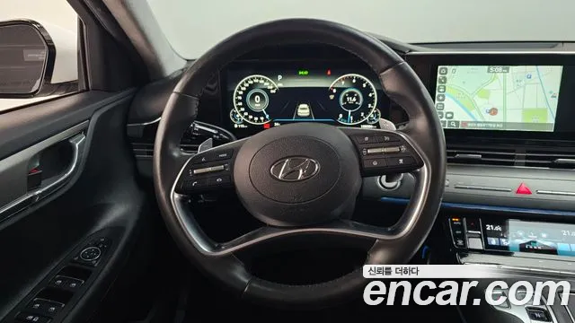 Hyundai Grandeur New — Фото автомобиля 19