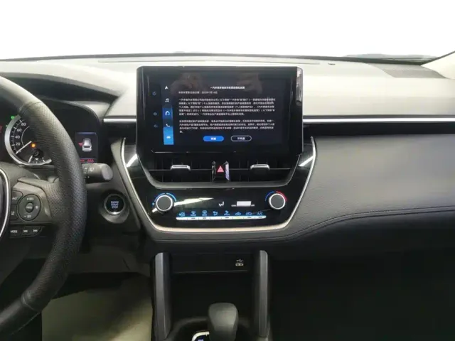 Toyota Corolla Cross — Фото автомобиля 13