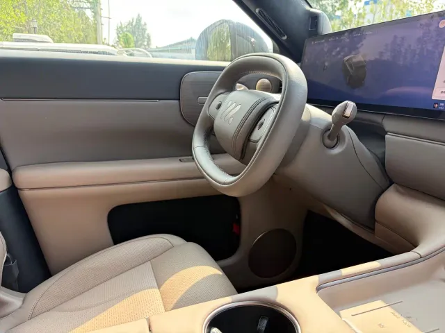 IM Motors LS8 — Фото автомобиля 7