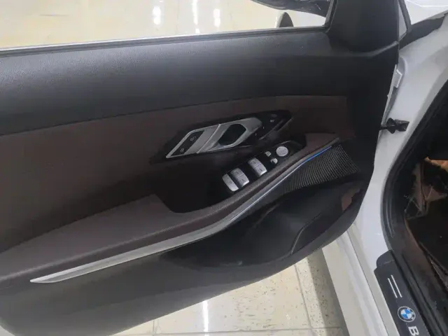 BMW i3 — Фото автомобиля 7