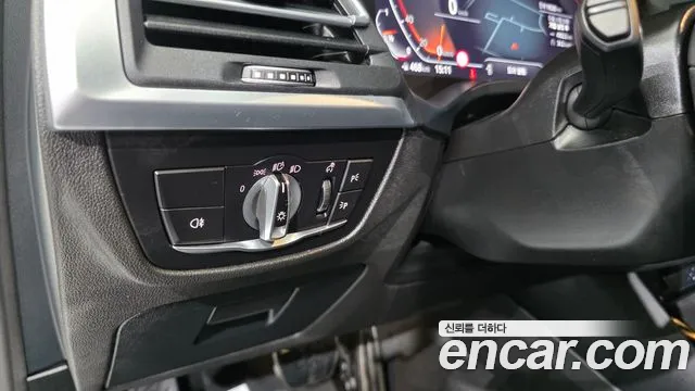 BMW X3 xDrive 20i M Sport Pro — Фото автомобиля 14