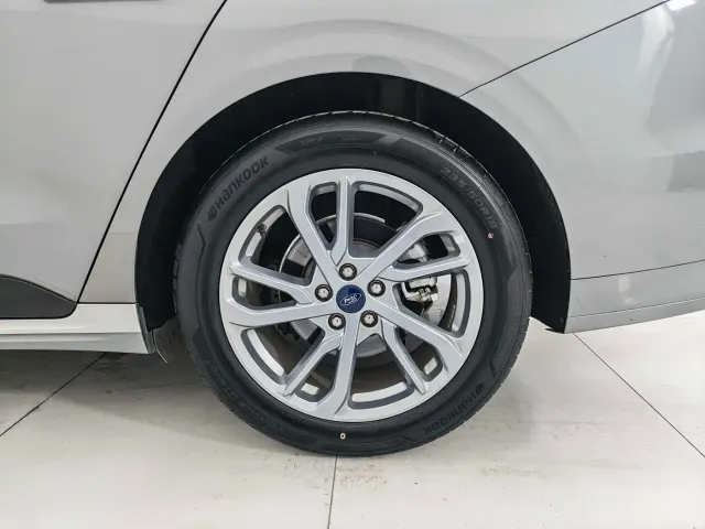 Ford Mondeo — Фото автомобиля 14