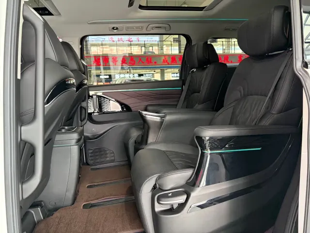 GAC Trumpchi M8 — Фото автомобиля 6