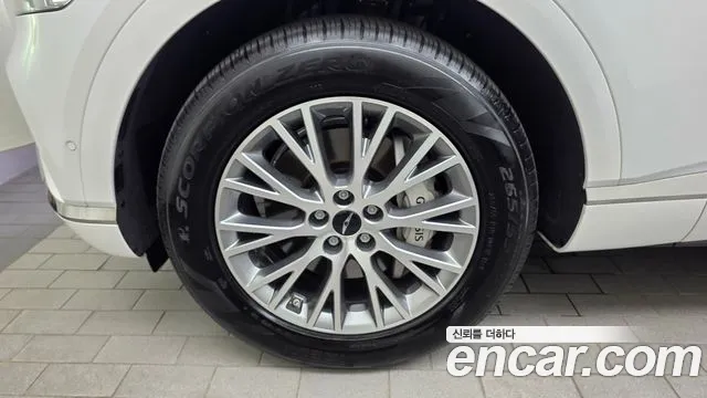 Genesis GV80 2.5T Бензин 2WD — Фото автомобиля 3