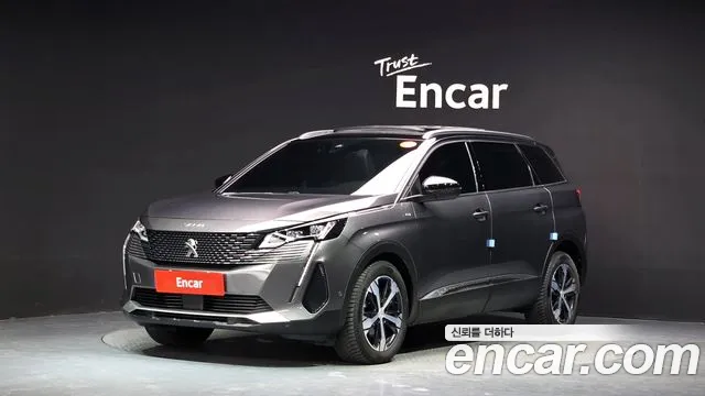 Фотография автомобиля — Peugeot 5008 1.2 Pure Tech GT