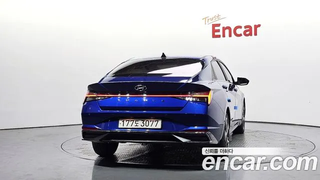 Hyundai AVANTE Avante (CN7) — Фото автомобиля 4