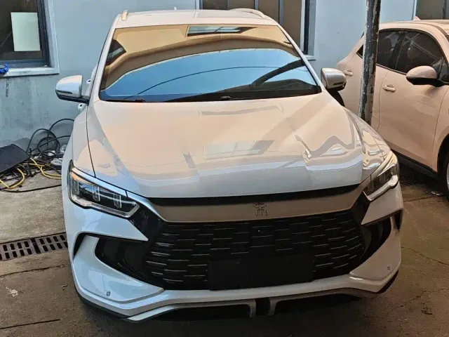 Фотография автомобиля — BYD Song Pro