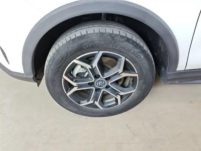 BYD Yuan Pro — Фото автомобиля 22