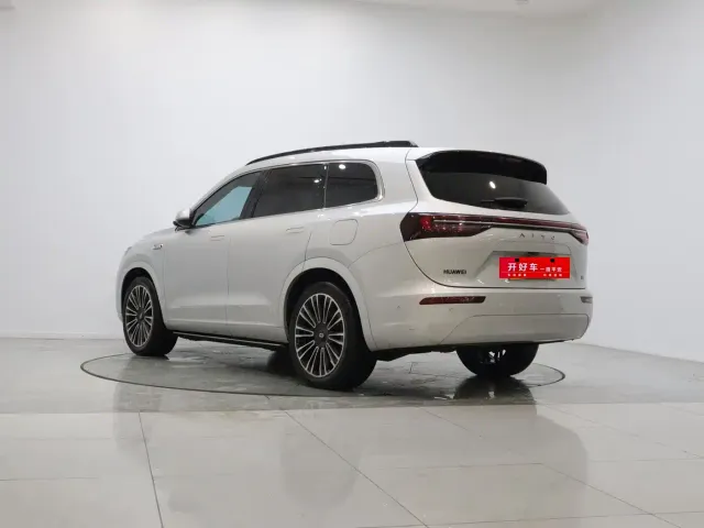 Aito M7 — Фото автомобиля 3