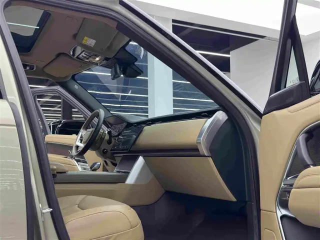 Land Rover Range Rover — Фото автомобиля 10