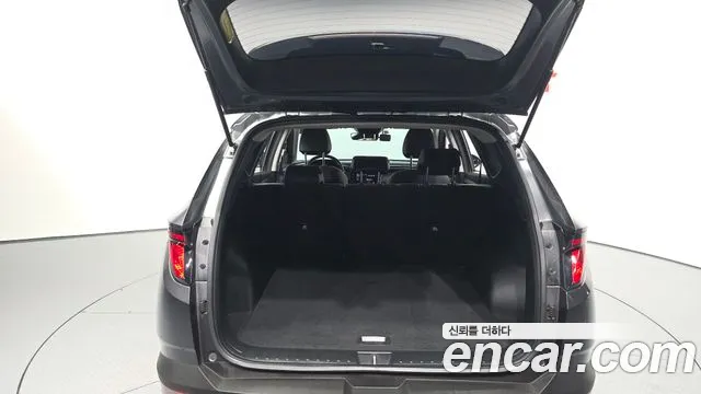 Hyundai Tucson Tucson (NX4) Бензин 1.6 турбо 2WD — Фото автомобиля 20