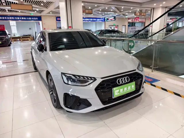 Audi A4L — Фото автомобиля 2