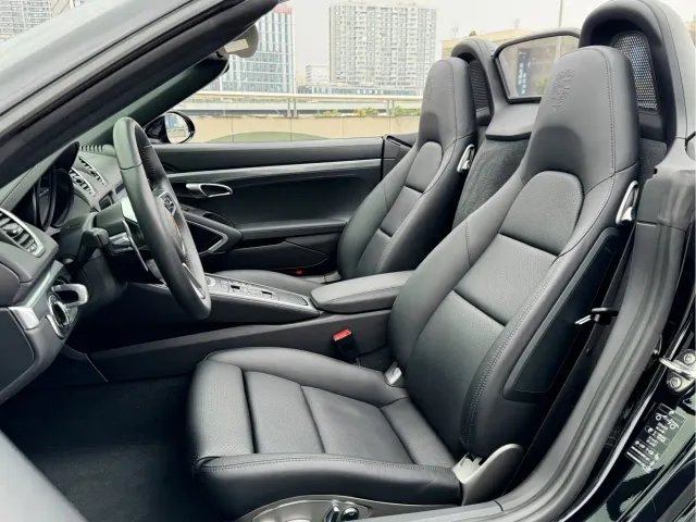 Porsche 718 — Фото автомобиля 12