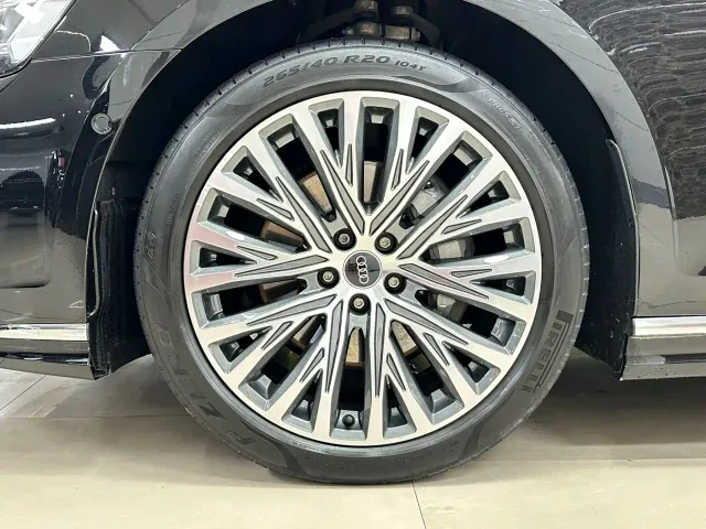Audi A8 — Фото автомобиля 25