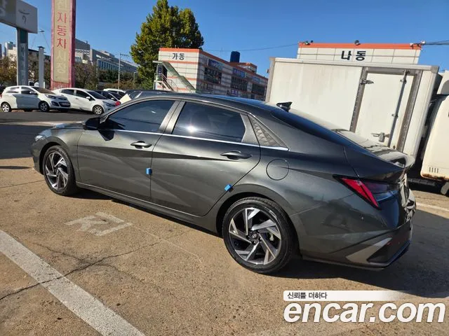 Hyundai Avante CN7 — Фото автомобиля 6