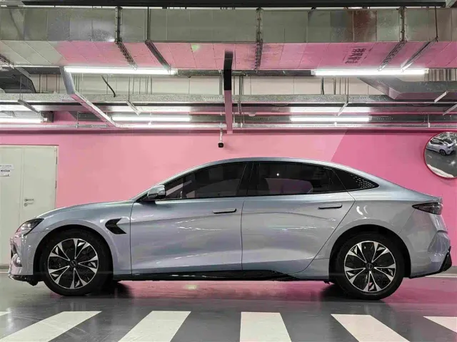 BYD Seal — Фото автомобиля 3