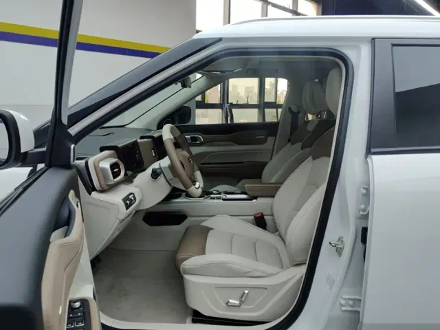 Geely ICON — Фото автомобиля 9