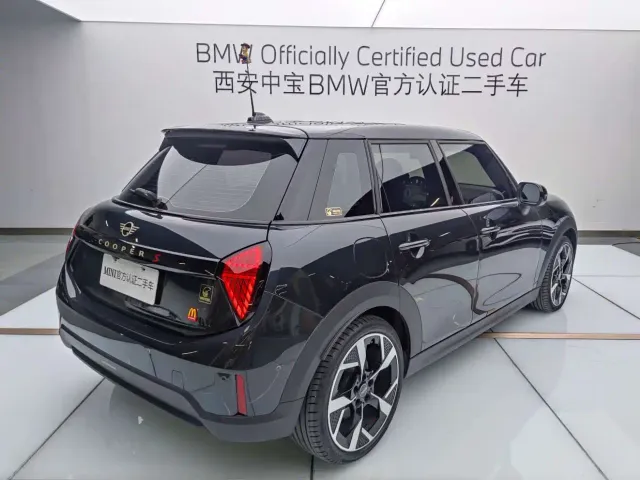 MINI Hatch — Фото автомобиля 5