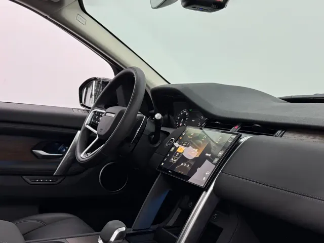 Land Rover Discovery Sport — Фото автомобиля 11