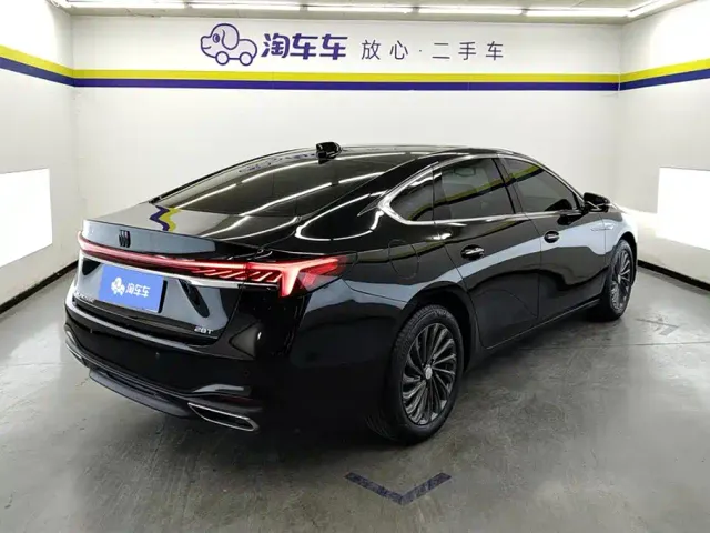Buick LaCrosse — Фото автомобиля 3