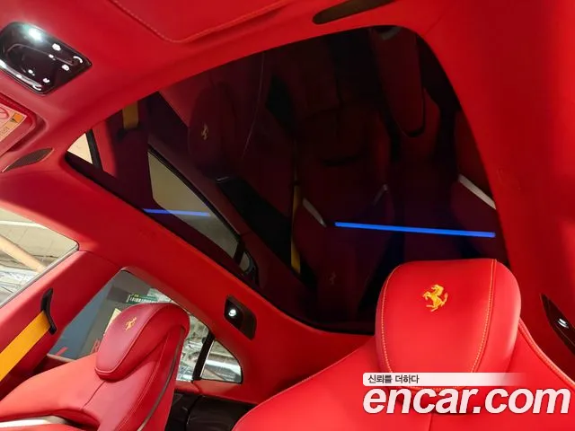 Ferrari Purosangue — Фото автомобиля 12