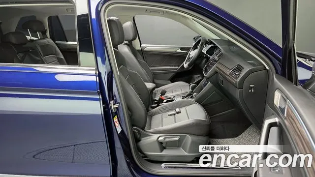 Volkswagen Tiguan — Фото автомобиля 25