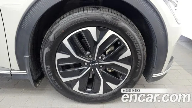 Kia EV6 — Фото автомобиля 19