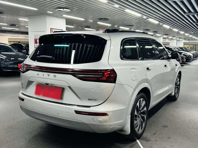 Aito M7 — Фото автомобиля 7