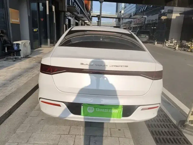 BYD Qin PLUS — Фото автомобиля 5