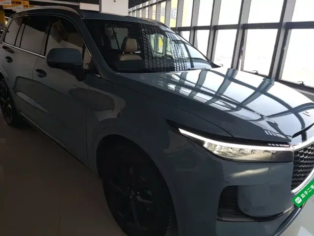 Li Auto ONE — Фото автомобиля 3