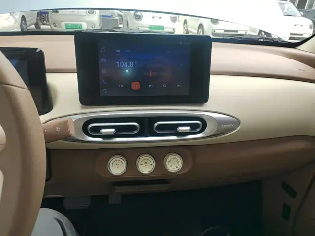 Wuling Hongguang Mini EV — Фото автомобиля 8
