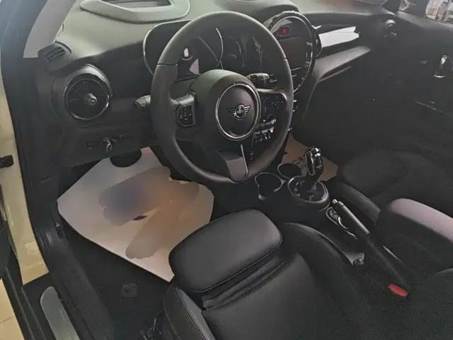 MINI MINI 2022 1.5T COOPER Artist — Фото автомобиля 12